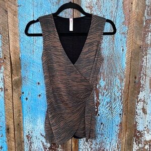 Sweet Pea Animal Print Tank Top Size S